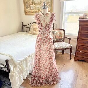 Ivy gown sold by anthropologie pink rose chiffon maxi dress Sachin & Babi size 4